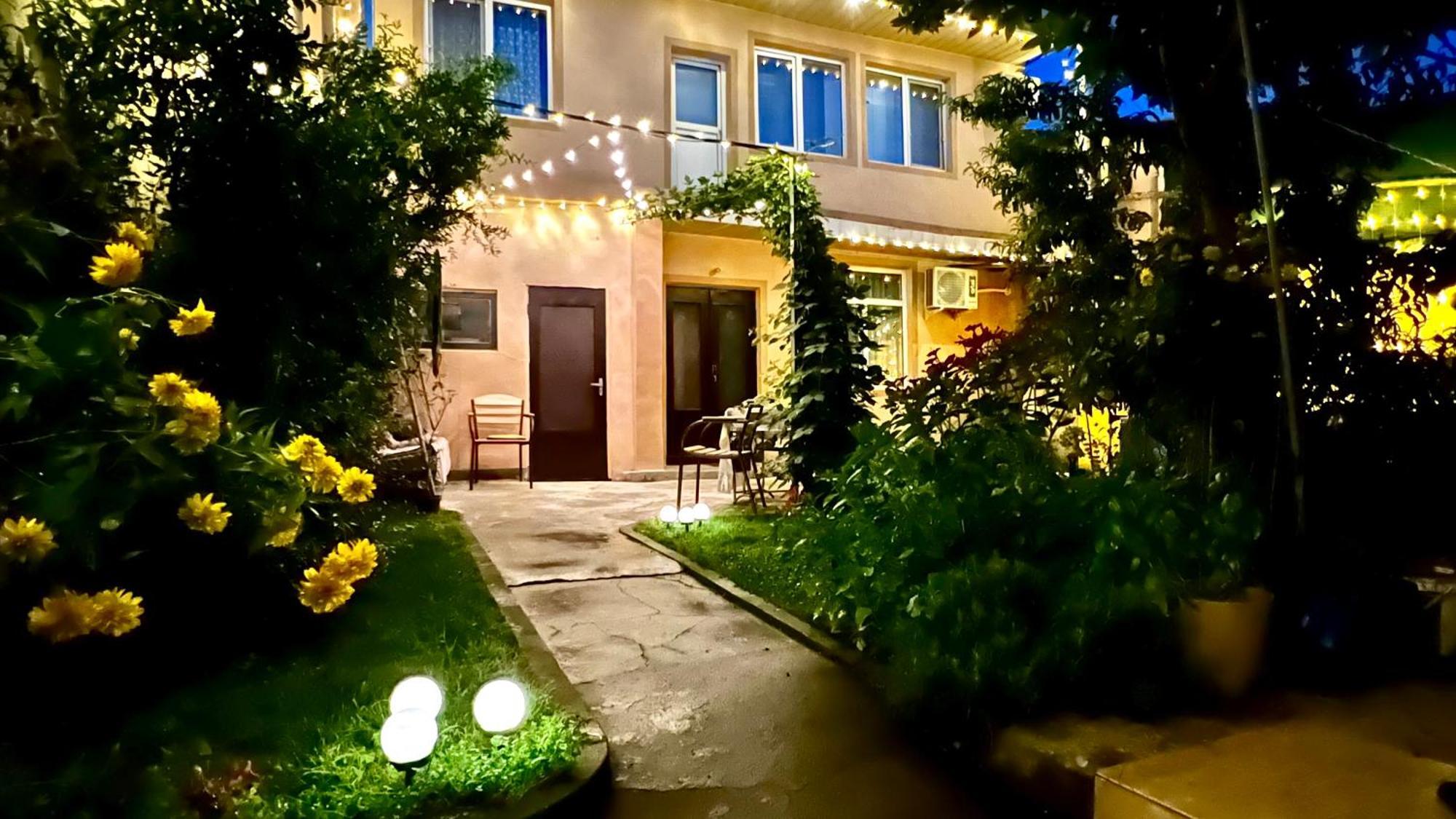 Frоdо - Cozy As A Home For 4-6 Persons Tashkent Esterno foto