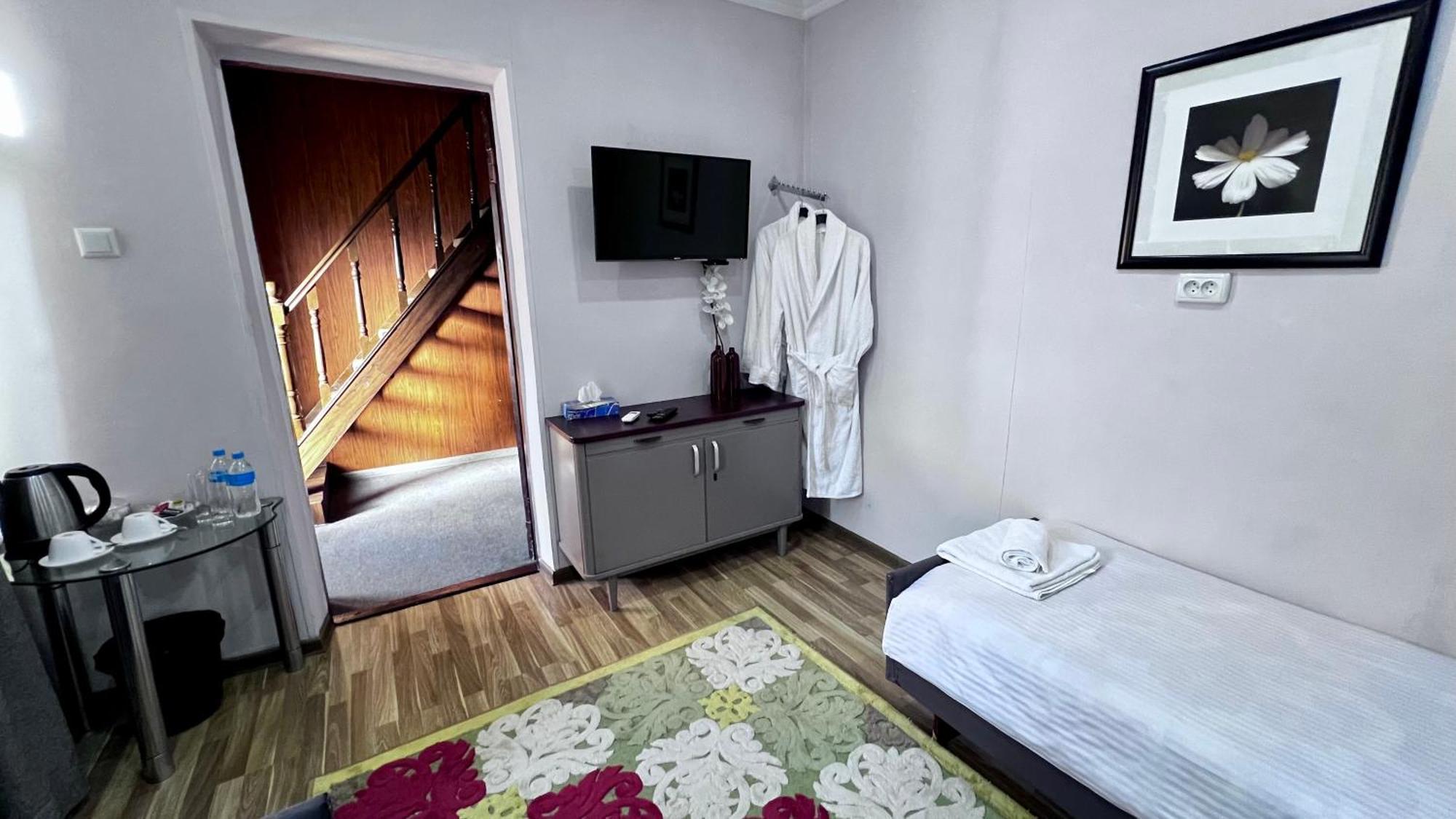 Frоdо - Cozy As A Home For 4-6 Persons Tashkent Esterno foto